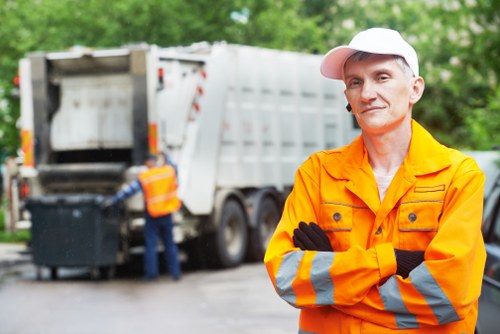 Benefits of hiring flat clearance professionals